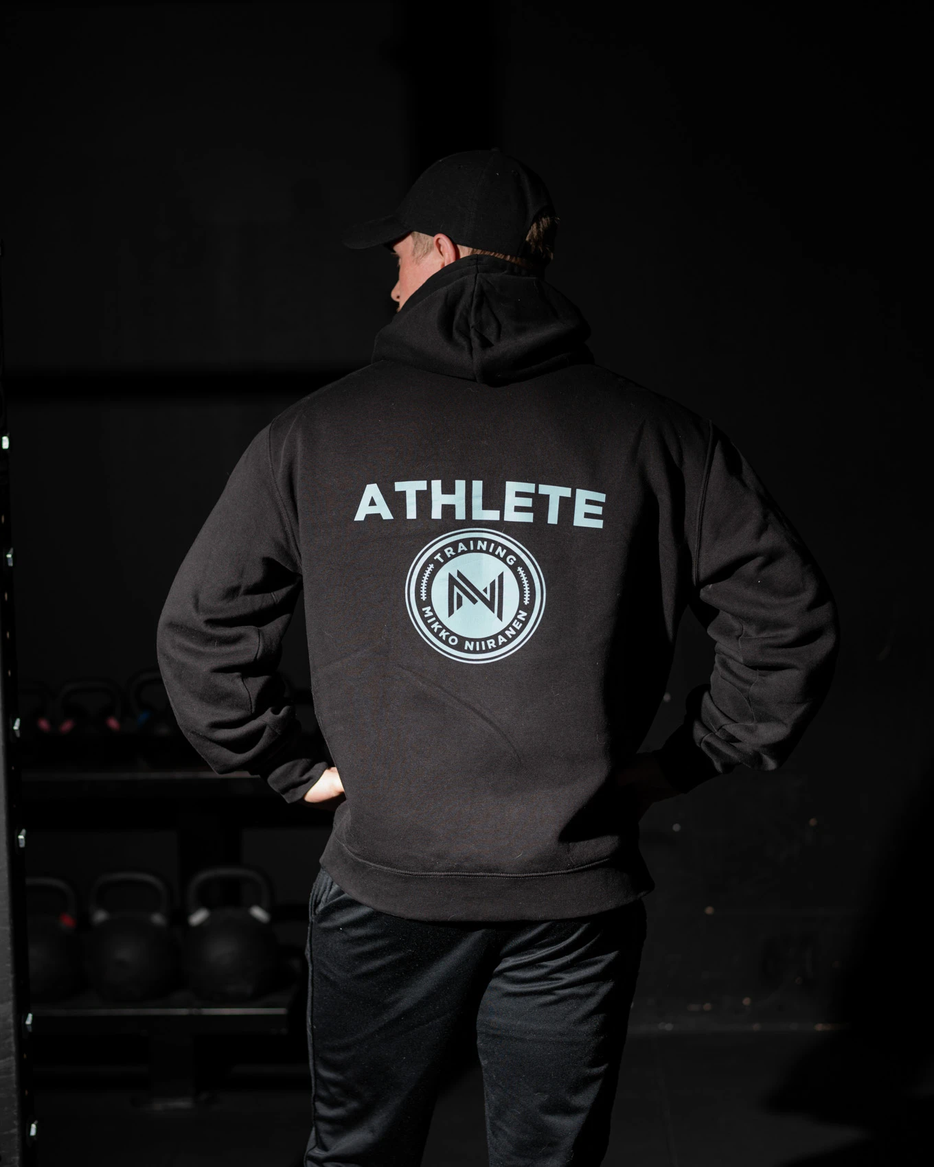 TMN | Musta Authentic -huppari | Athlete/Member - Image 5